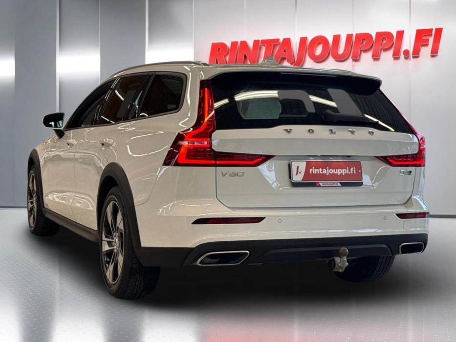 VOLVO V60 Cross Country 2020