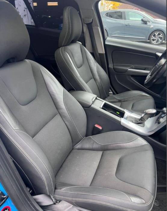 VOLVO V60 2013