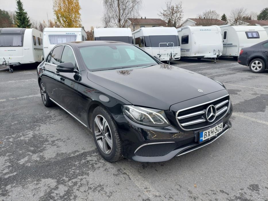 MERCEDES-BENZ E 2019