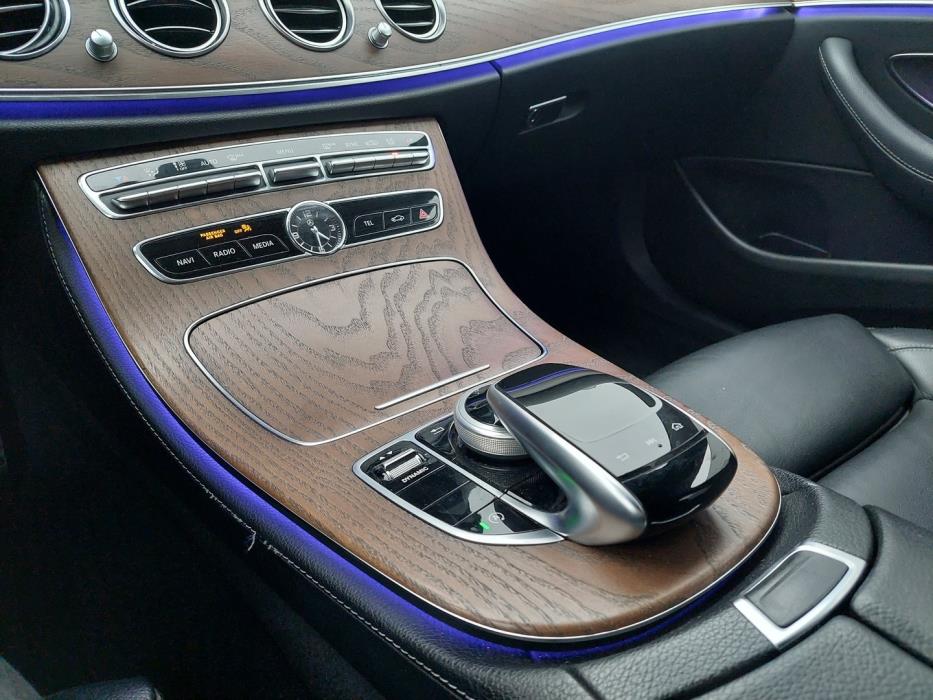 MERCEDES-BENZ E 2019