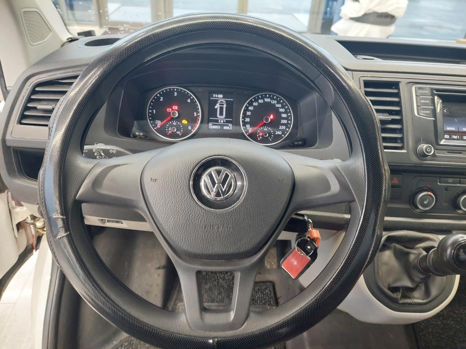 VOLKSWAGEN Transporter 2015