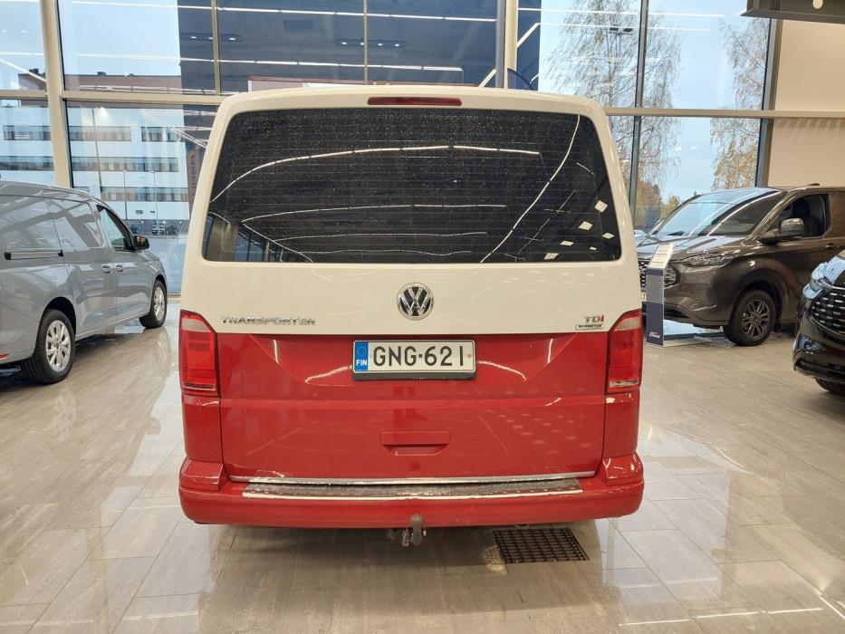 VOLKSWAGEN Transporter 2015