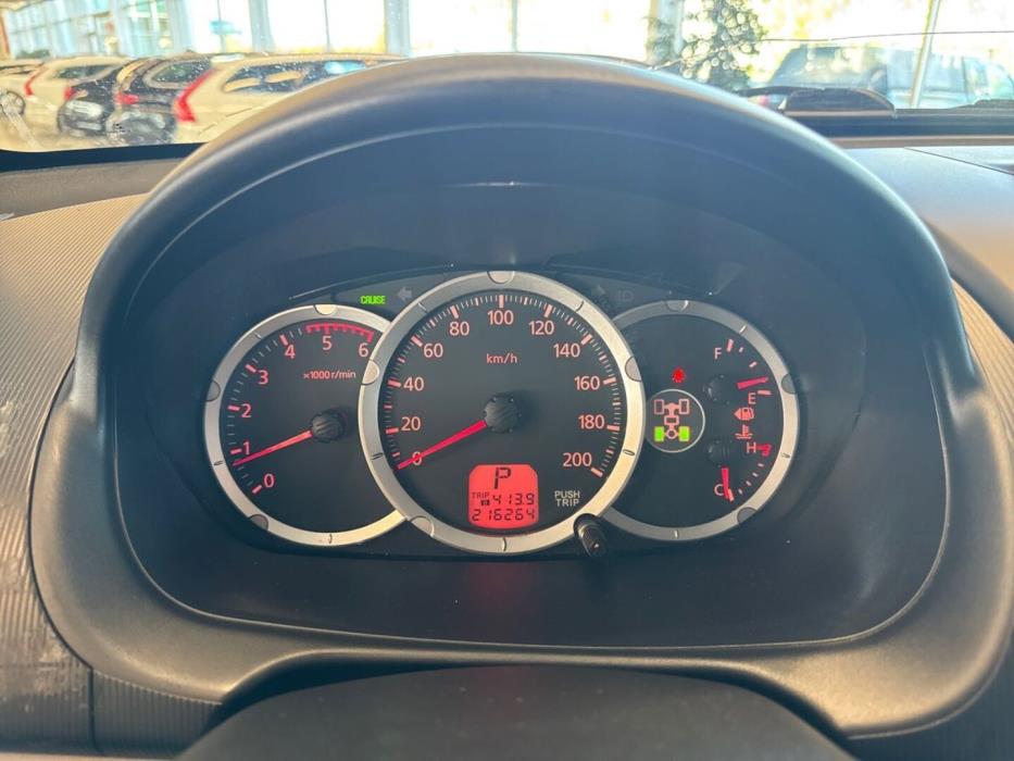 MITSUBISHI L200 2012