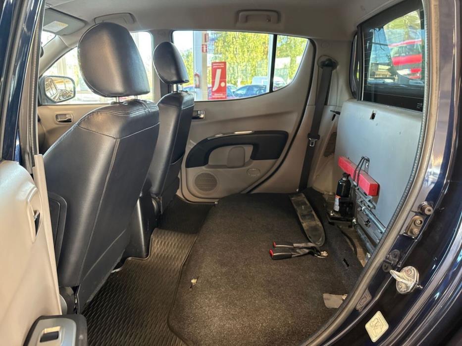 MITSUBISHI L200 2012