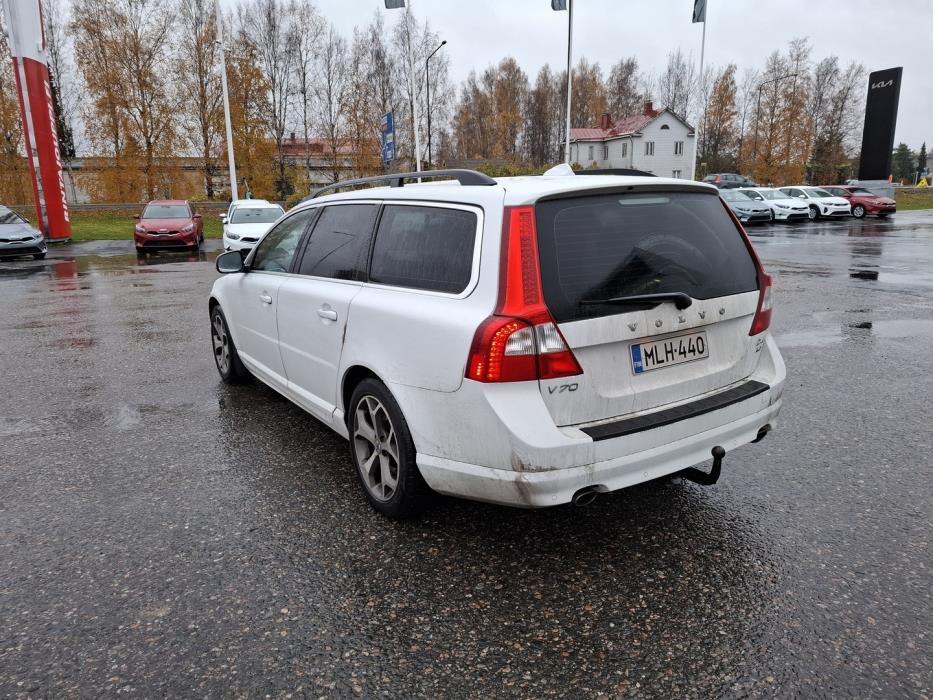VOLVO V70 2013
