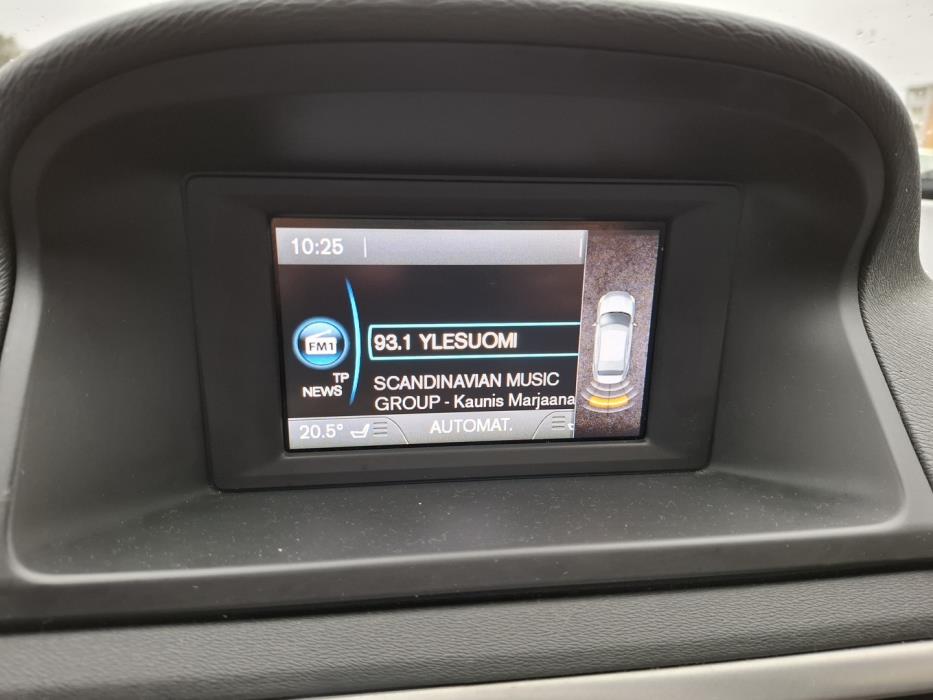 VOLVO V70 2013