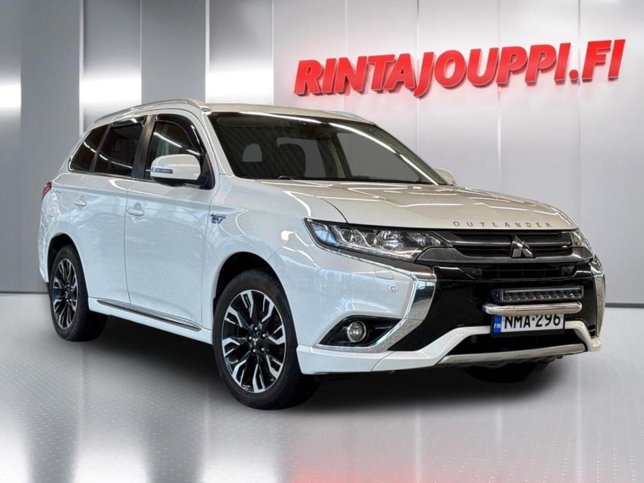 MITSUBISHI Outlander PHEV 2015