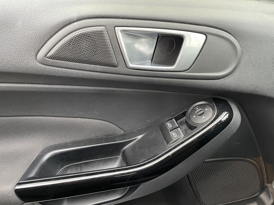 FORD Fiesta 2016