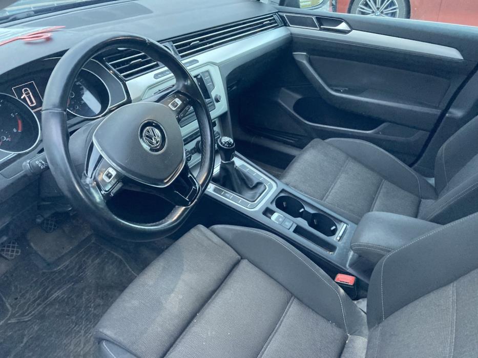 VOLKSWAGEN Passat 2016