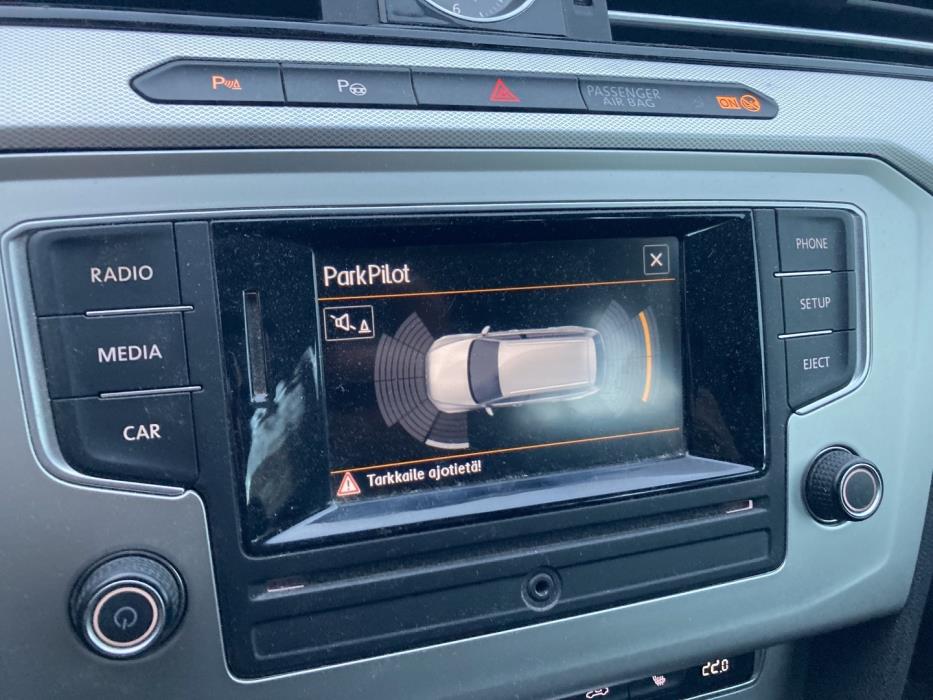 VOLKSWAGEN Passat 2016