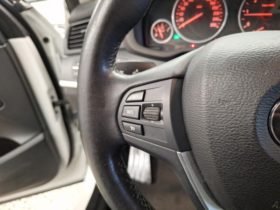 BMW X3 2011
