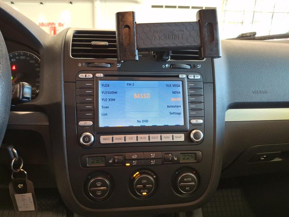 VOLKSWAGEN Golf 2008