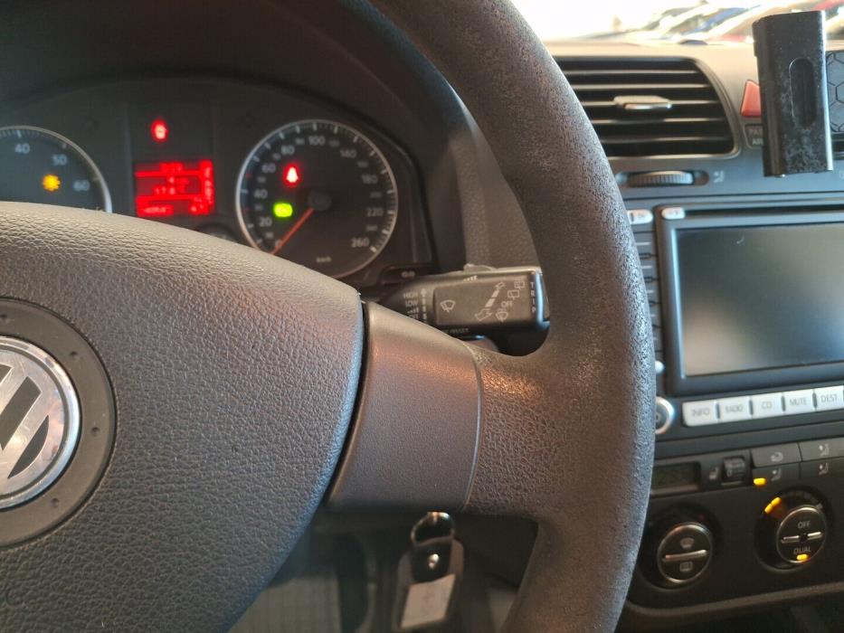 VOLKSWAGEN Golf 2008