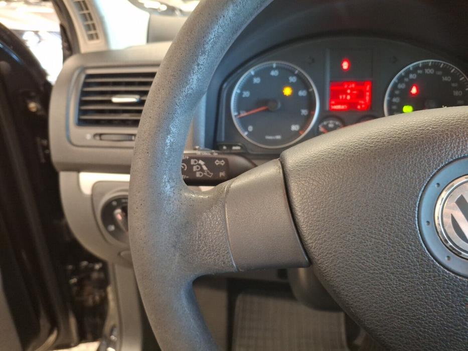 VOLKSWAGEN Golf 2008
