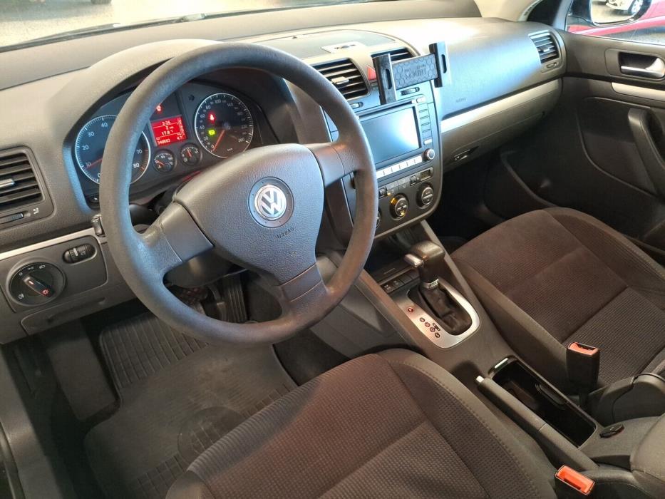 VOLKSWAGEN Golf 2008