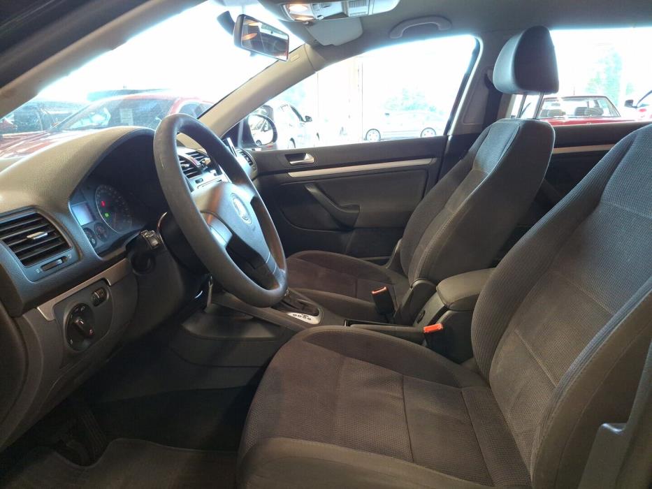 VOLKSWAGEN Golf 2008