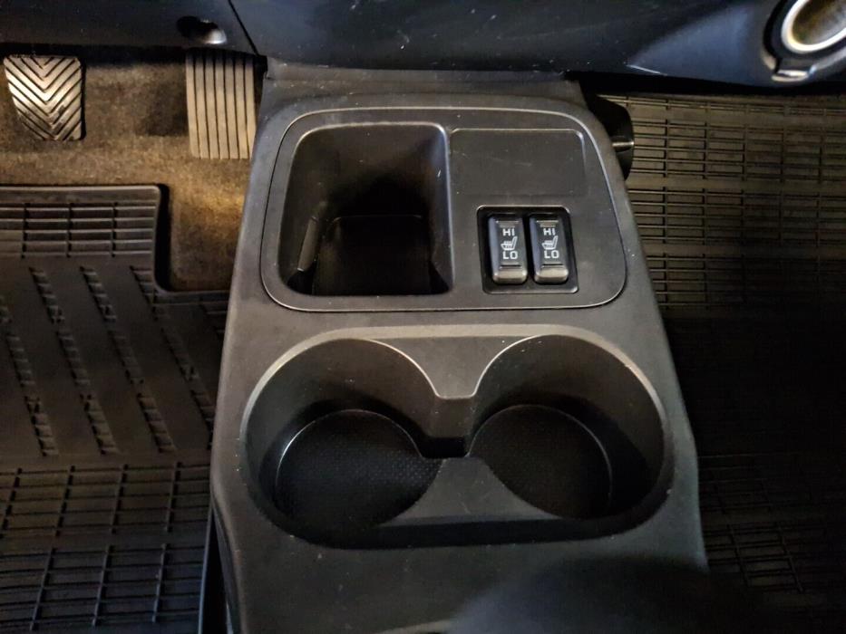 MITSUBISHI Space Star 2015