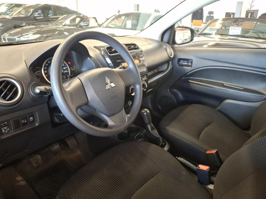 MITSUBISHI Space Star 2015