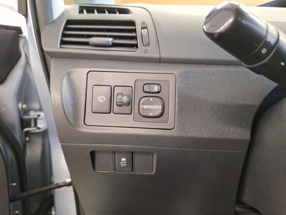 TOYOTA Verso 2010