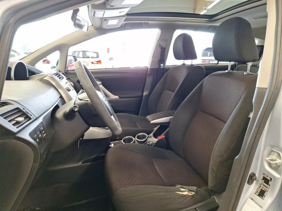 TOYOTA Verso 2010