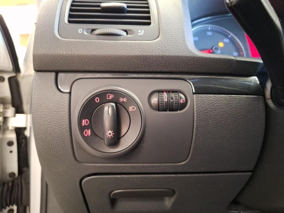 VOLKSWAGEN Golf 2007