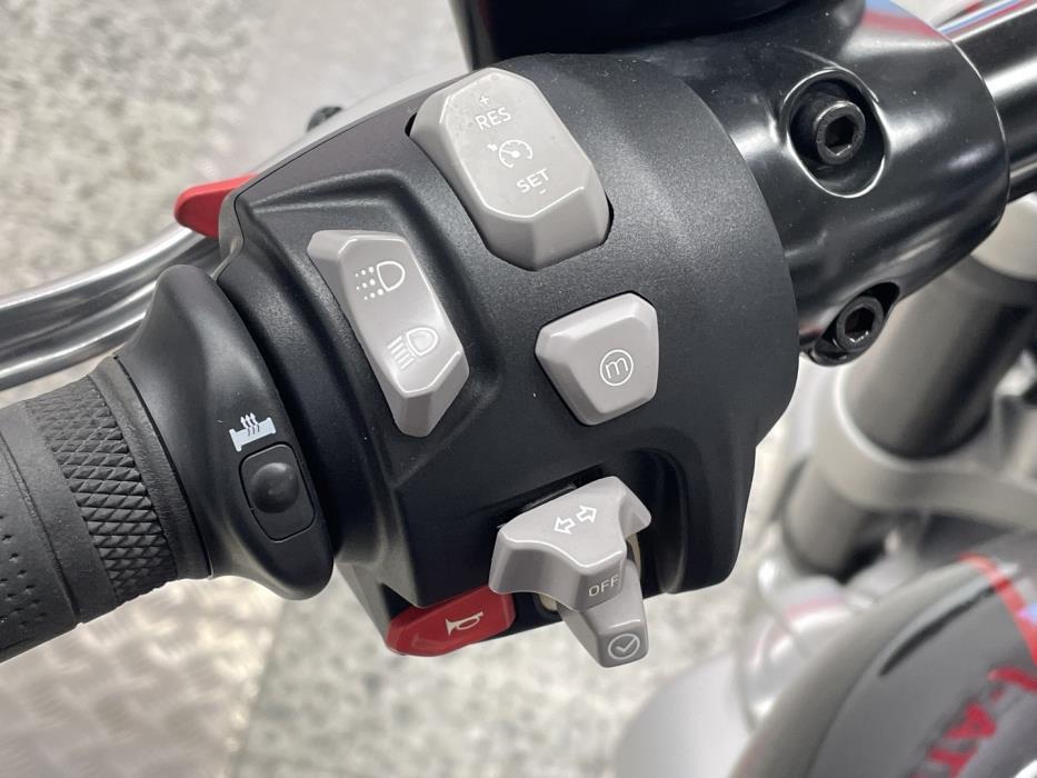 TRIUMPH ROCKET III 2021