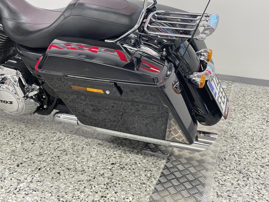 HARLEY-DAVIDSON TOURING 2013