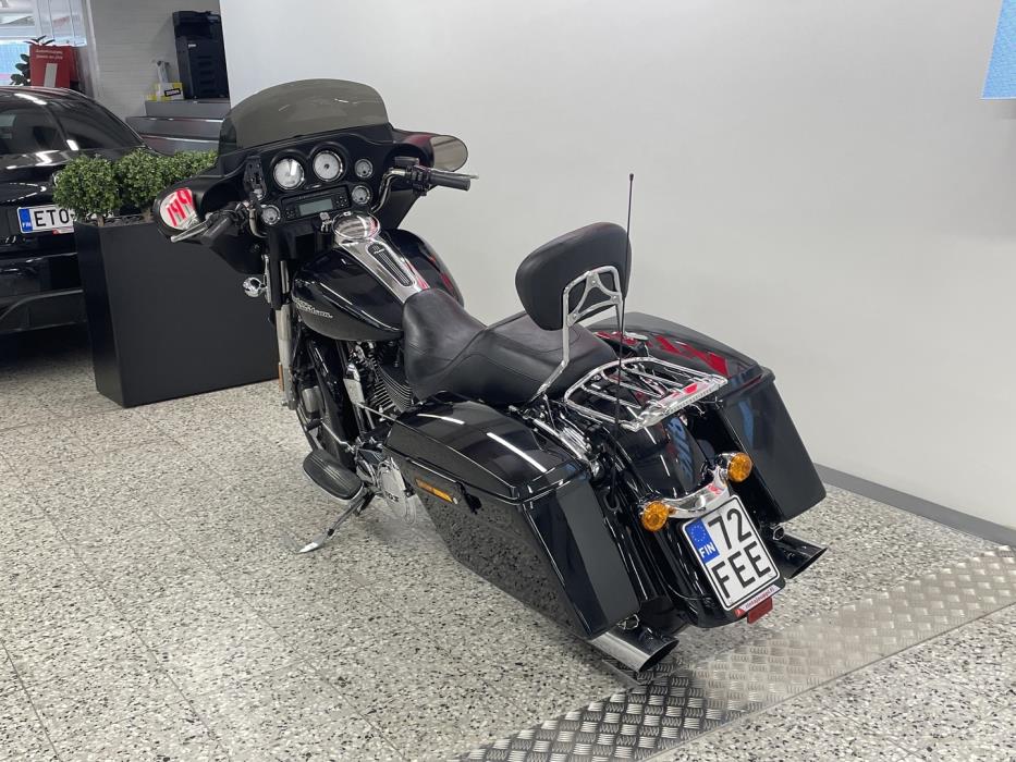 HARLEY-DAVIDSON TOURING 2013
