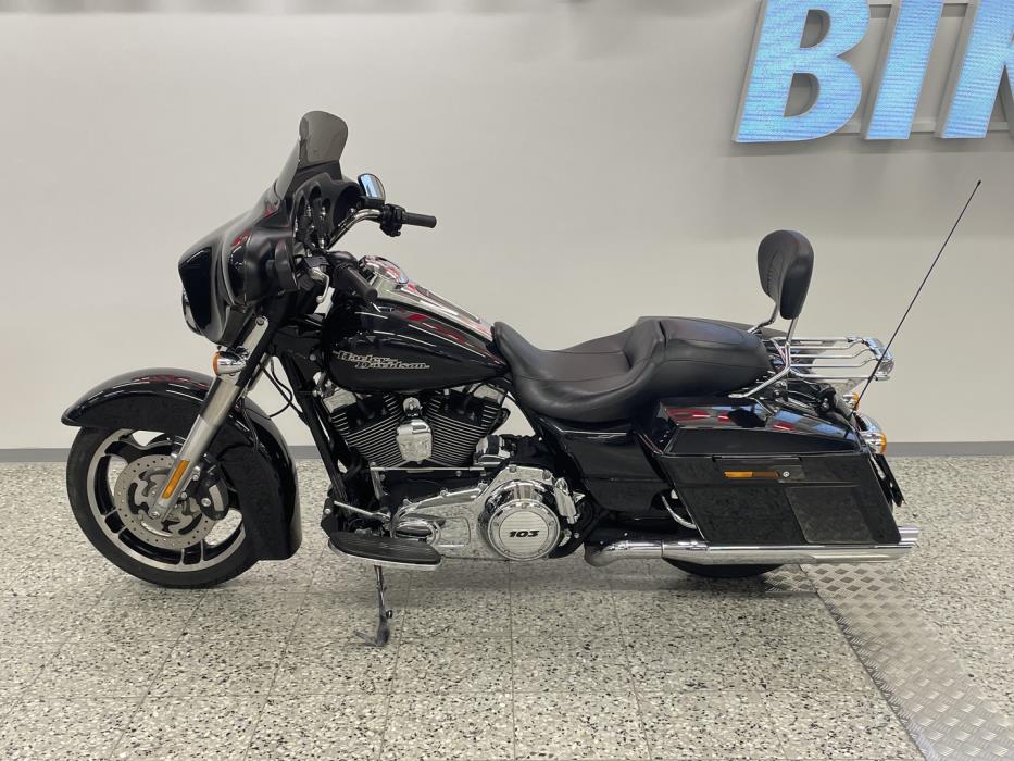 HARLEY-DAVIDSON TOURING 2013