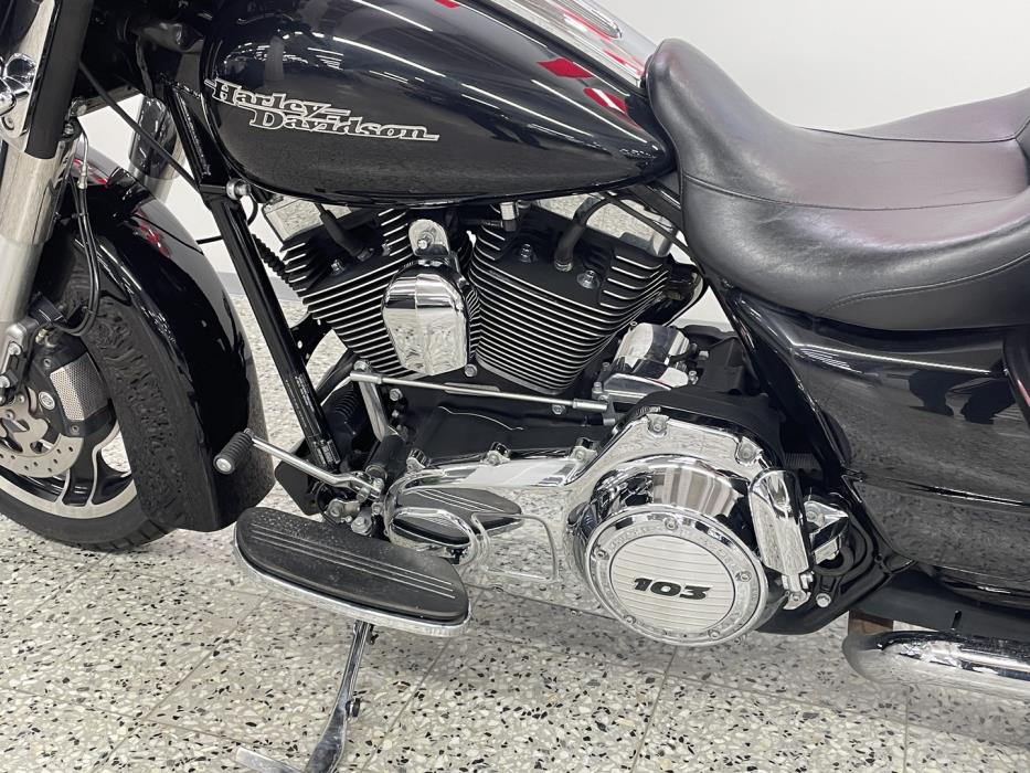 HARLEY-DAVIDSON TOURING 2013