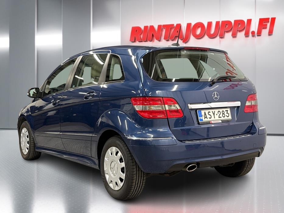 MERCEDES-BENZ B 2009