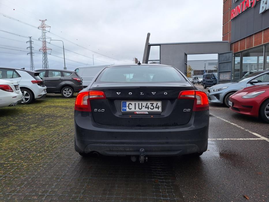 VOLVO S60 2012