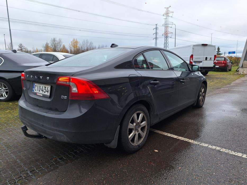 VOLVO S60 2012