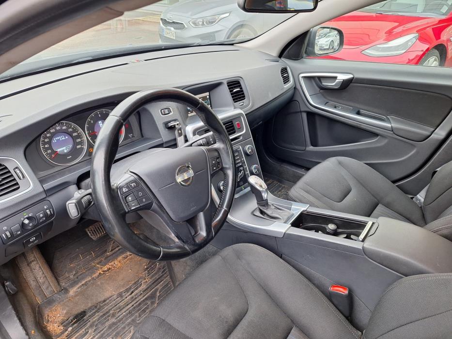 VOLVO S60 2012