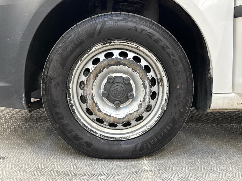 VOLKSWAGEN Caddy 2015