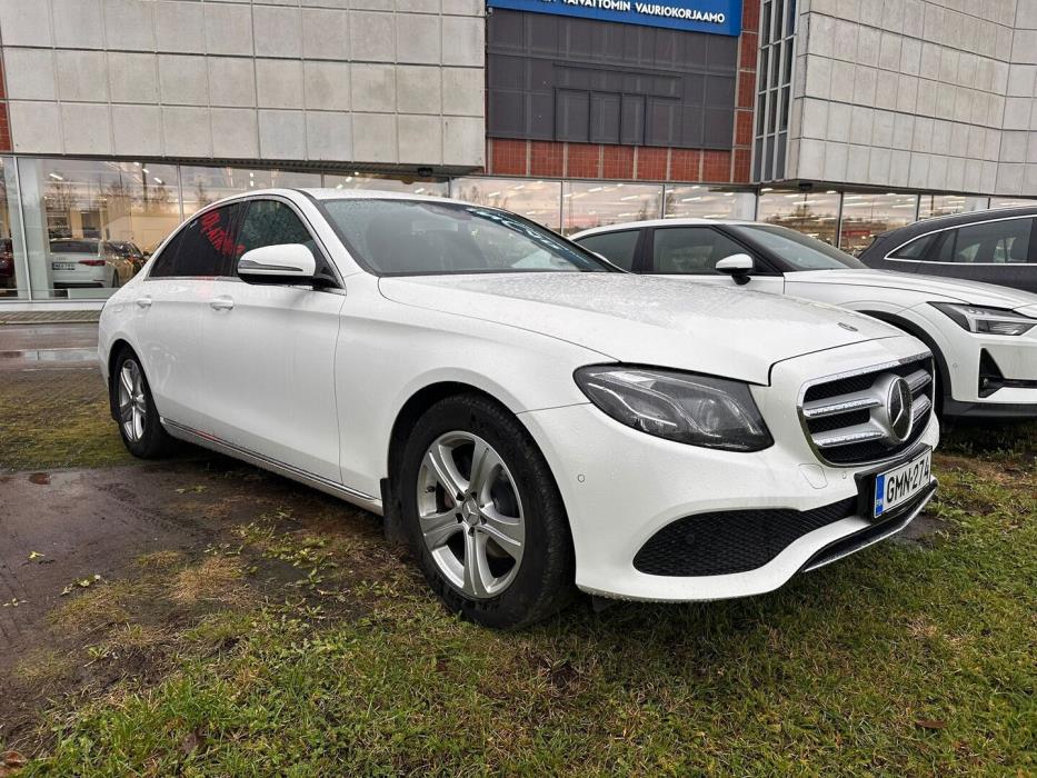 MERCEDES-BENZ E 2017