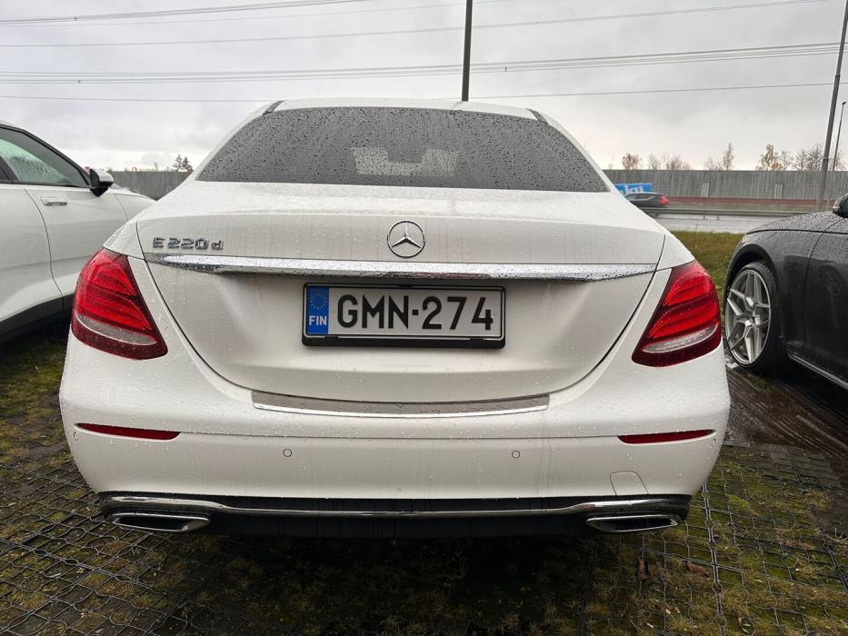 MERCEDES-BENZ E 2017