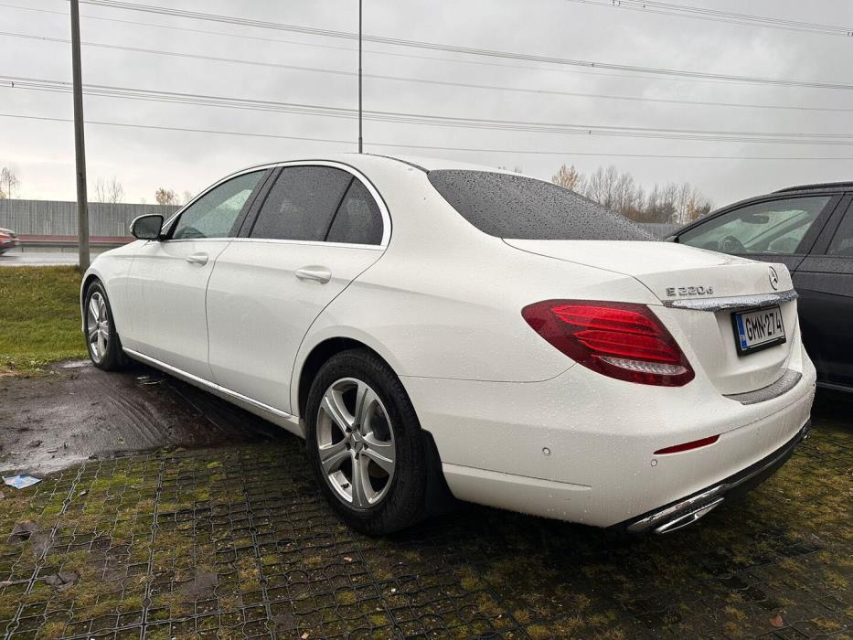 MERCEDES-BENZ E 2017