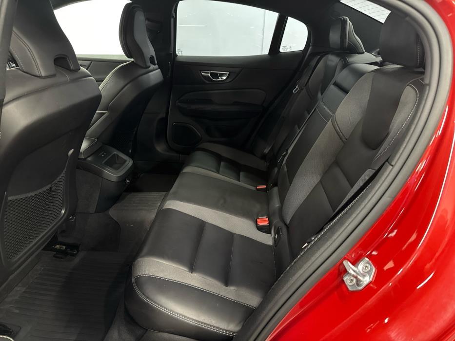 VOLVO S60 2019