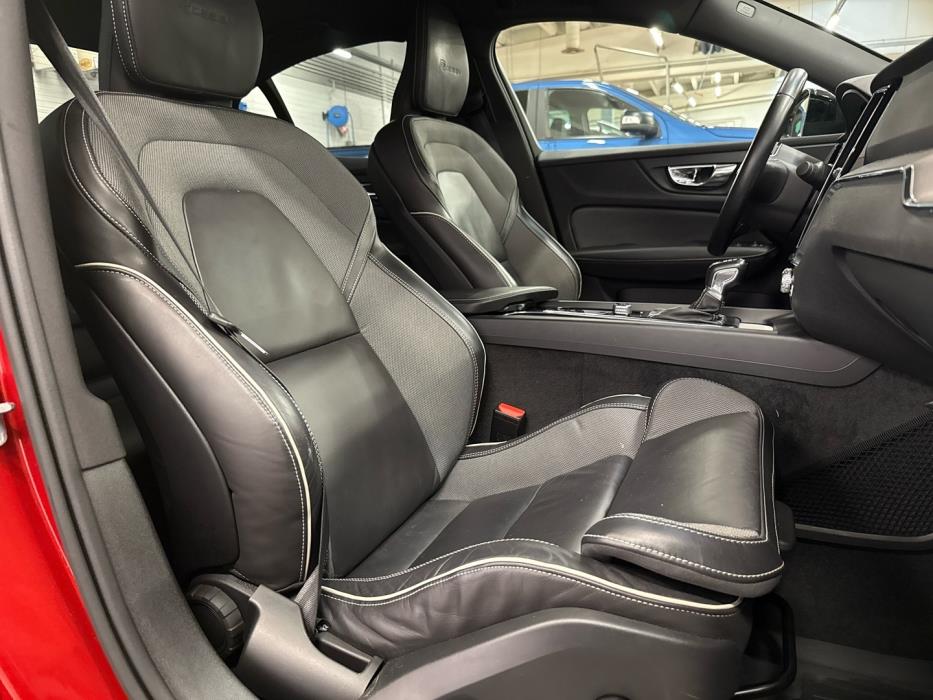 VOLVO S60 2019