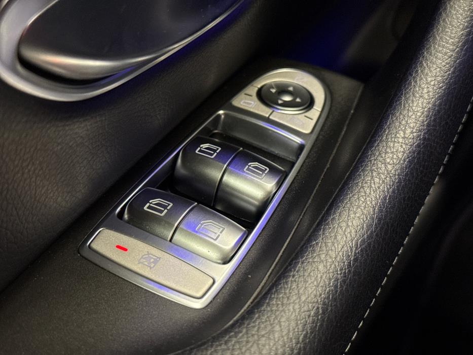 MERCEDES-BENZ E 2017