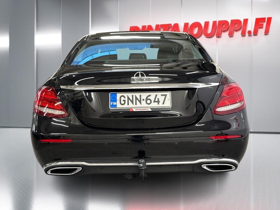 MERCEDES-BENZ E 2017