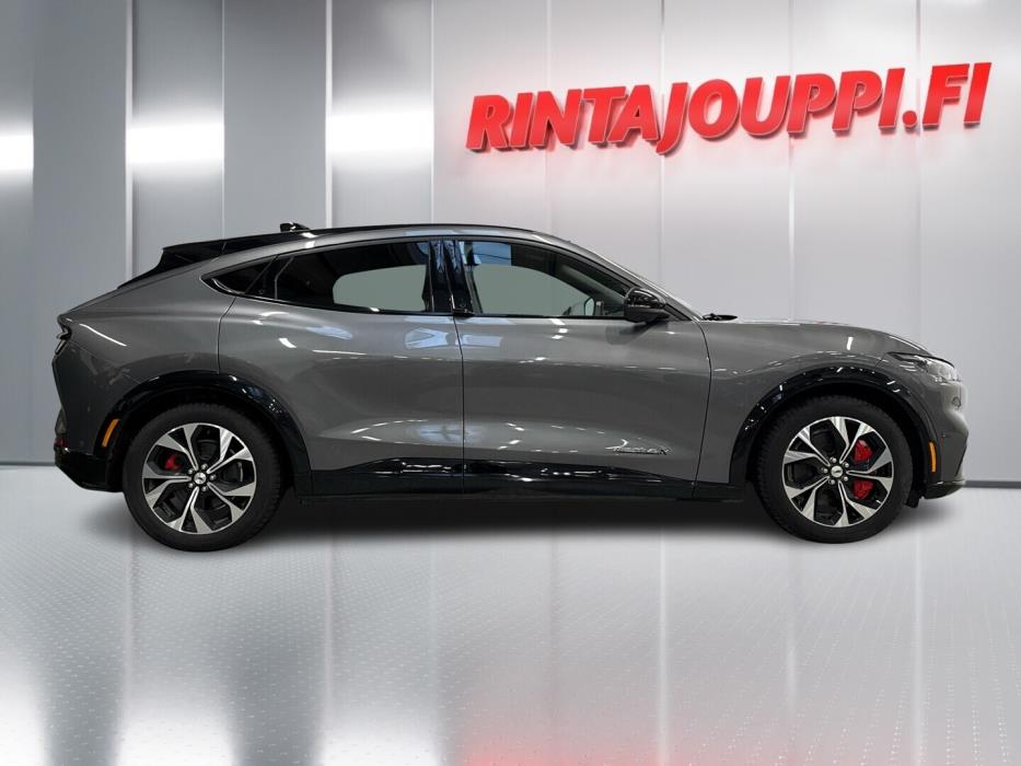 FORD Mustang Mach-E 2022