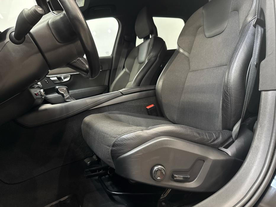 VOLVO V90 Cross Country 2017