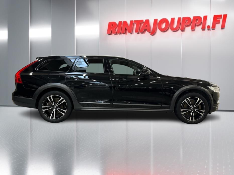 VOLVO V90 Cross Country 2017