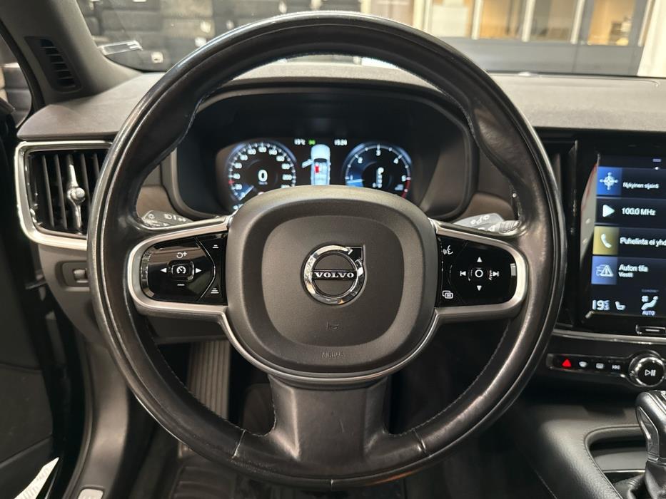 VOLVO V90 Cross Country 2017