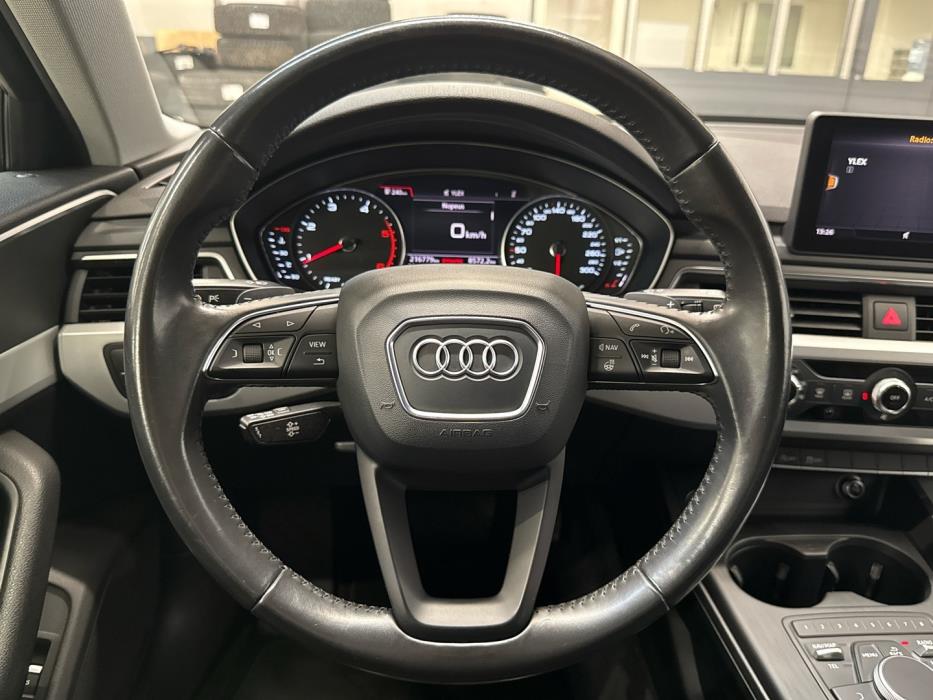 AUDI A4 2018