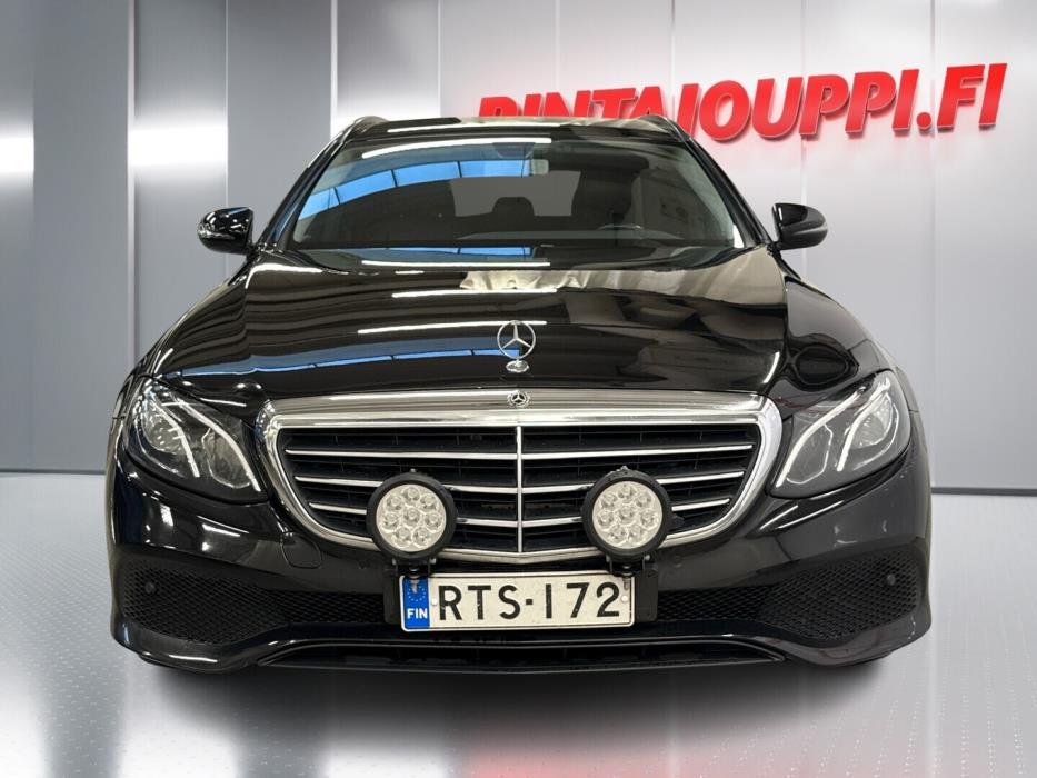 MERCEDES-BENZ E 2018