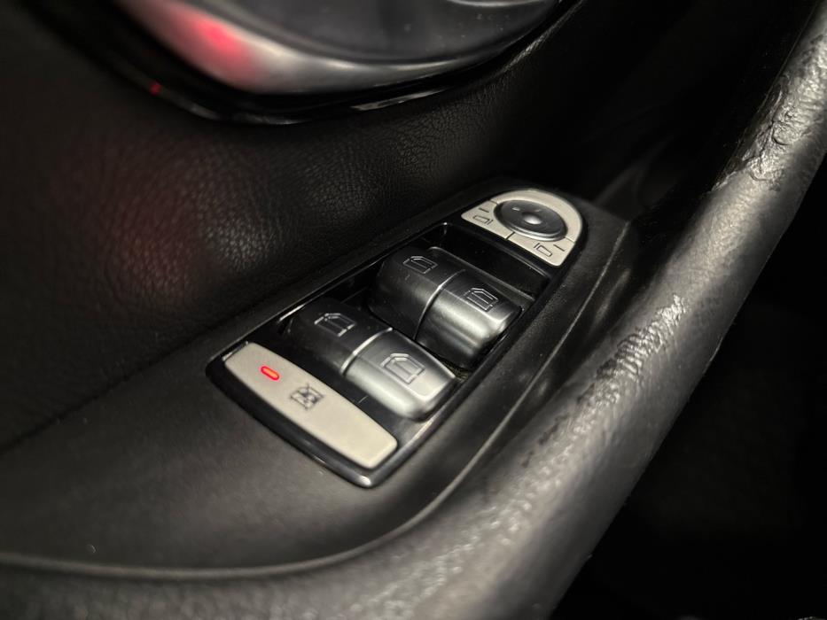 MERCEDES-BENZ E 2018