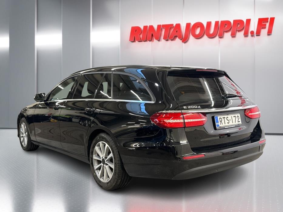 MERCEDES-BENZ E 2018